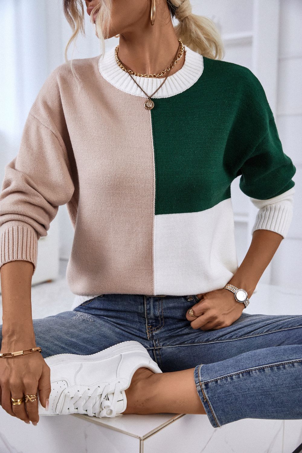 Contrast Ribbed Trim Round Neck Sweater